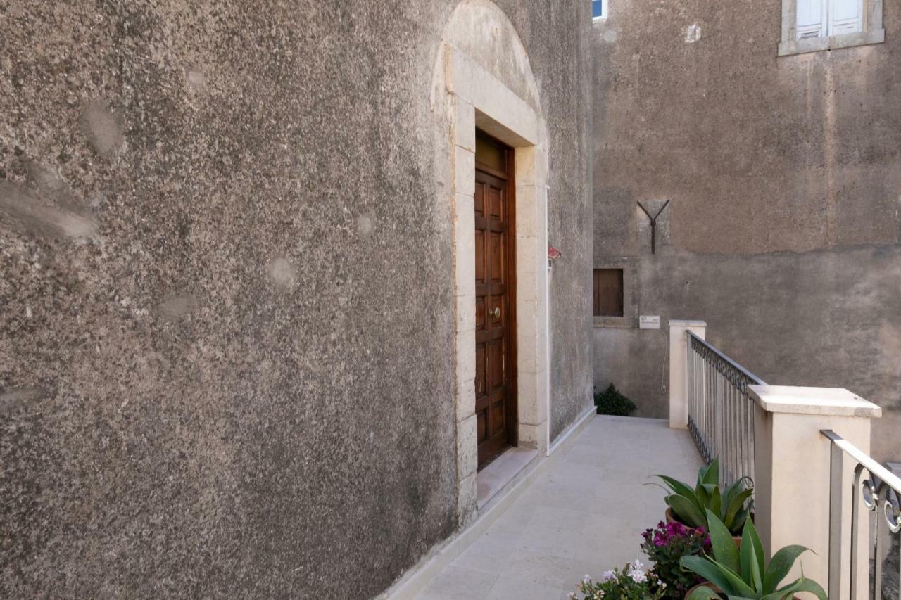 Casa Stefania Apartment Noto Luaran gambar