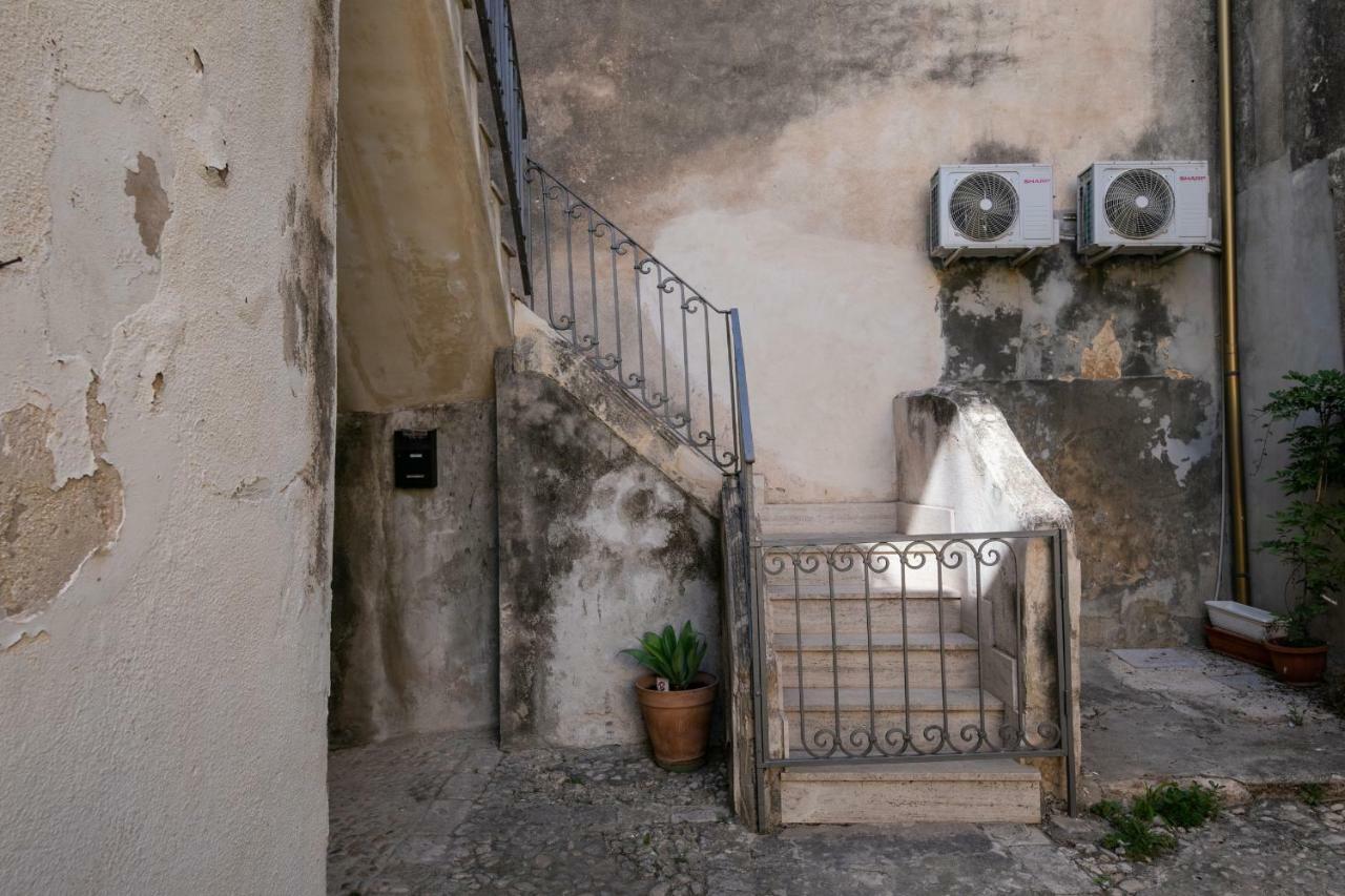 Casa Stefania Apartment Noto Luaran gambar