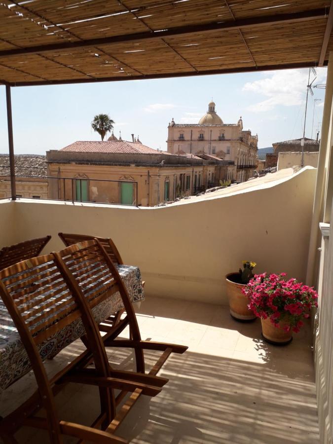 Casa Stefania Apartment Noto Luaran gambar
